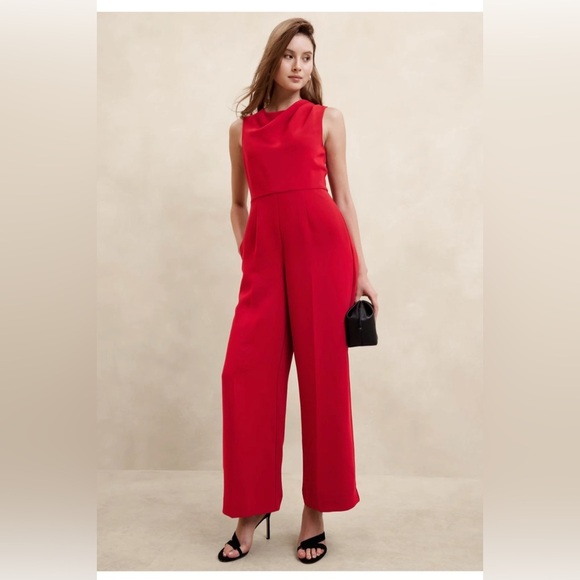 Banana Republic Pants - Banana Republic Women’s Red Cowl Neck Jumpsuit w/ pockets size 4P NWOT